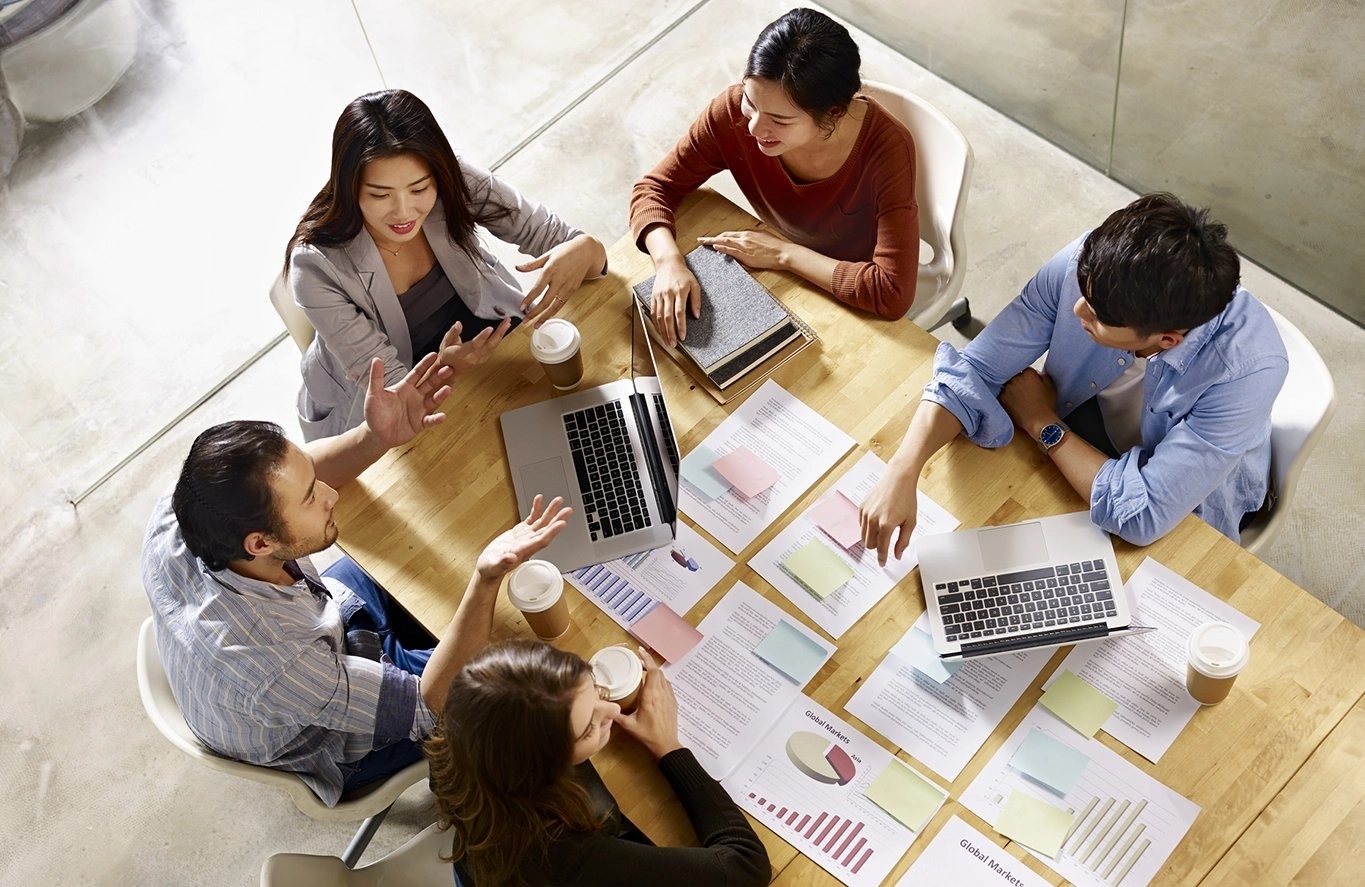 The advantages and disadvantages of a channel sales strategy