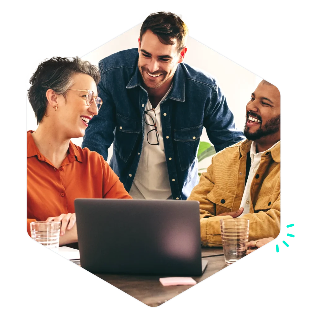 Distributors discussing loyalty progamme